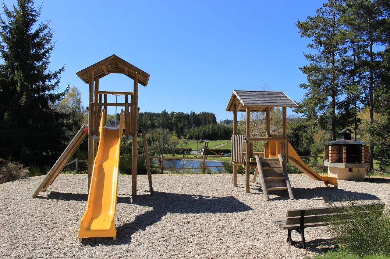 Les Chalets Du Haut-Forez Usson-en-Forez ภายนอก รูปภาพ